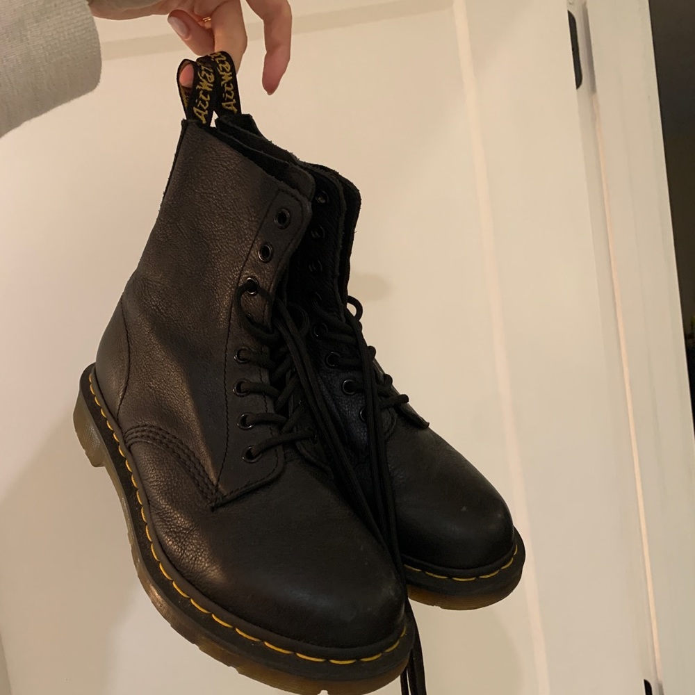 Dr. Martens 1460 Women’s Pascal Leather Boots Sz.41 / 9